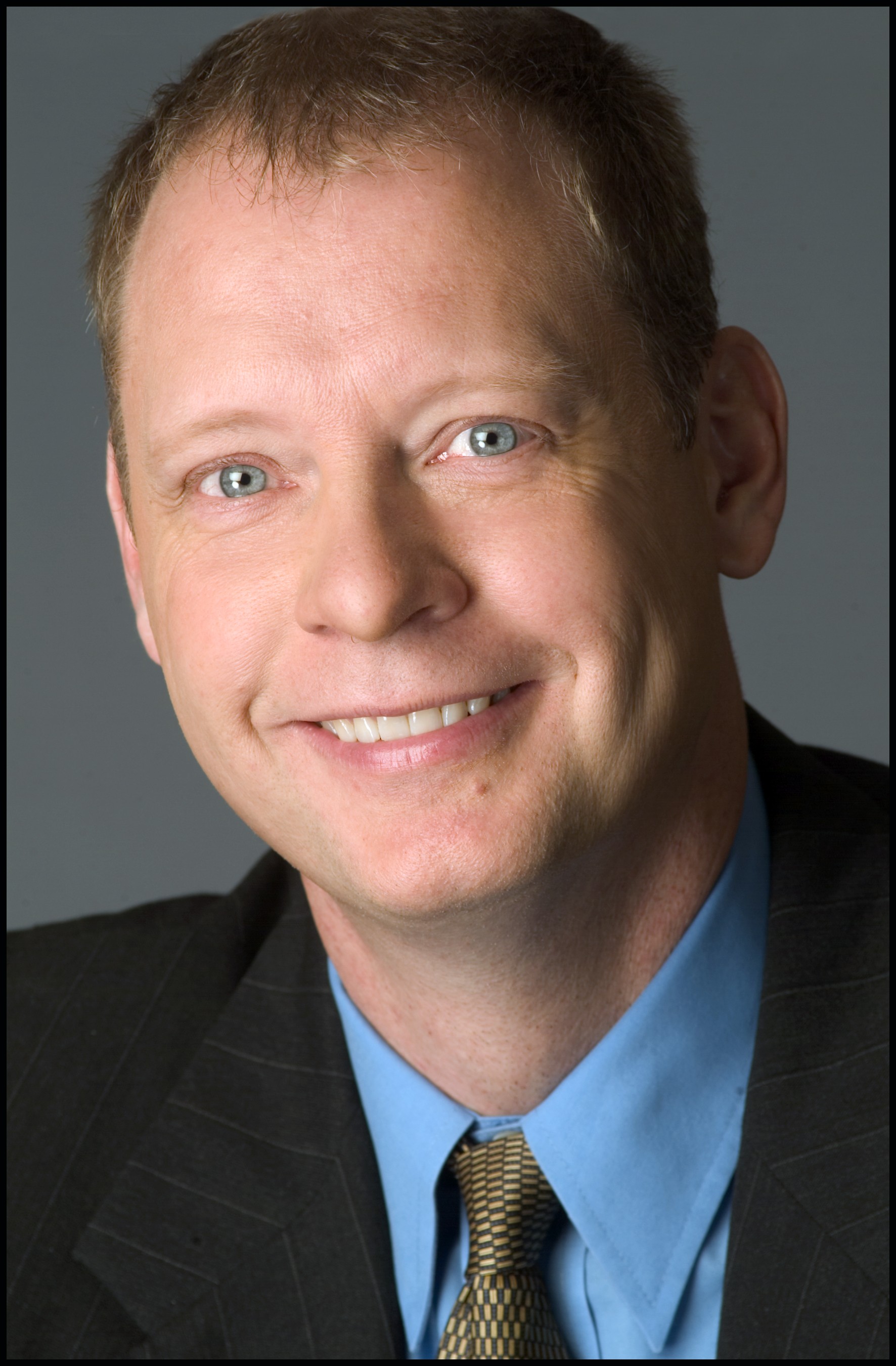 Peter Olsen Headshot