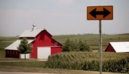 farm_midwest_iowa_corn_072118getty
