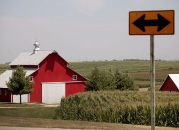 farm_midwest_iowa_corn_072118getty