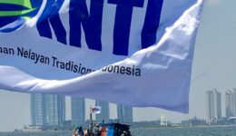 “We are the sea!” Traditional Fisherfolk in Indonesia: Protecting the Ocean as a Source of Life