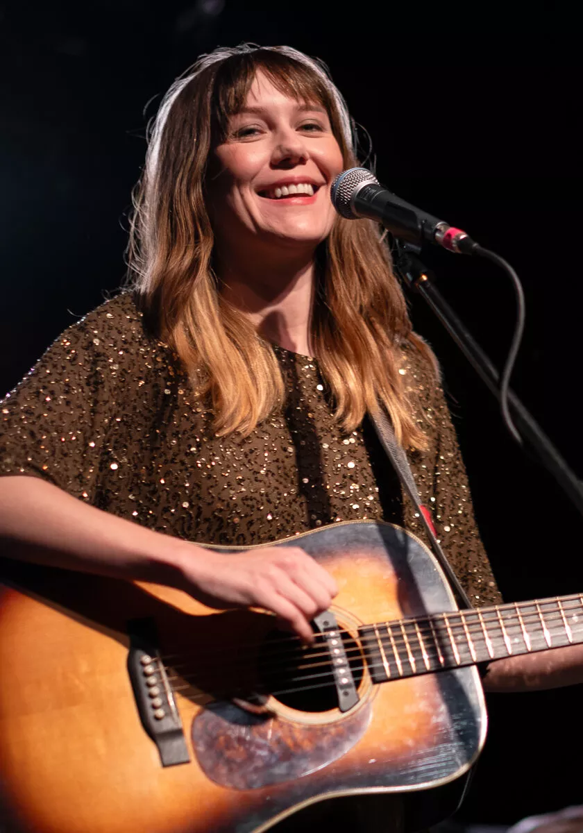Molly Tuttle | Photo Credit: Diane Bondareff