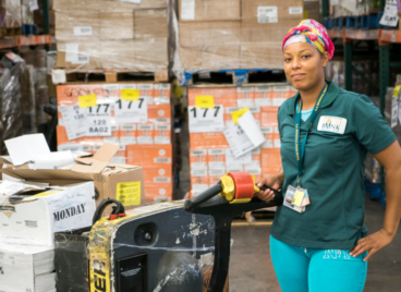 RR-Hotline-170626_Why_LA-Food-Bank_001.jpg